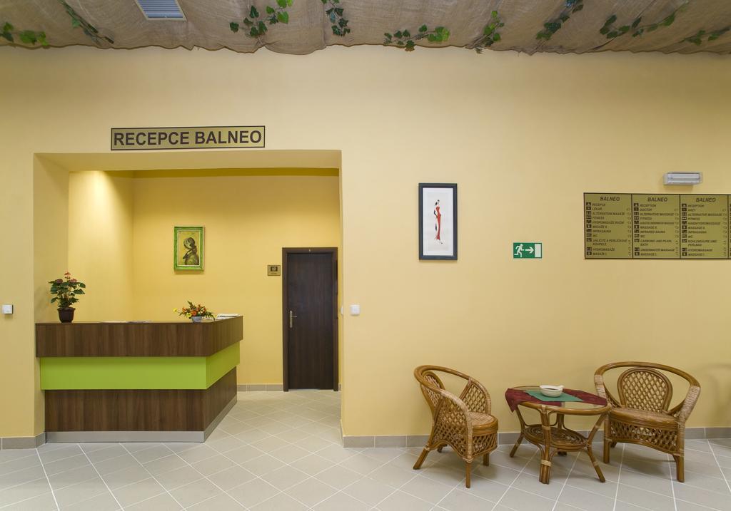 Hotel Zamecek Poděbrady Dış mekan fotoğraf