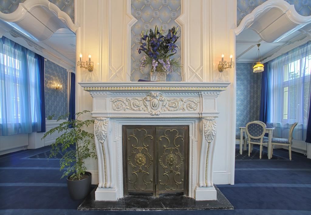 Hotel Zamecek Poděbrady Dış mekan fotoğraf